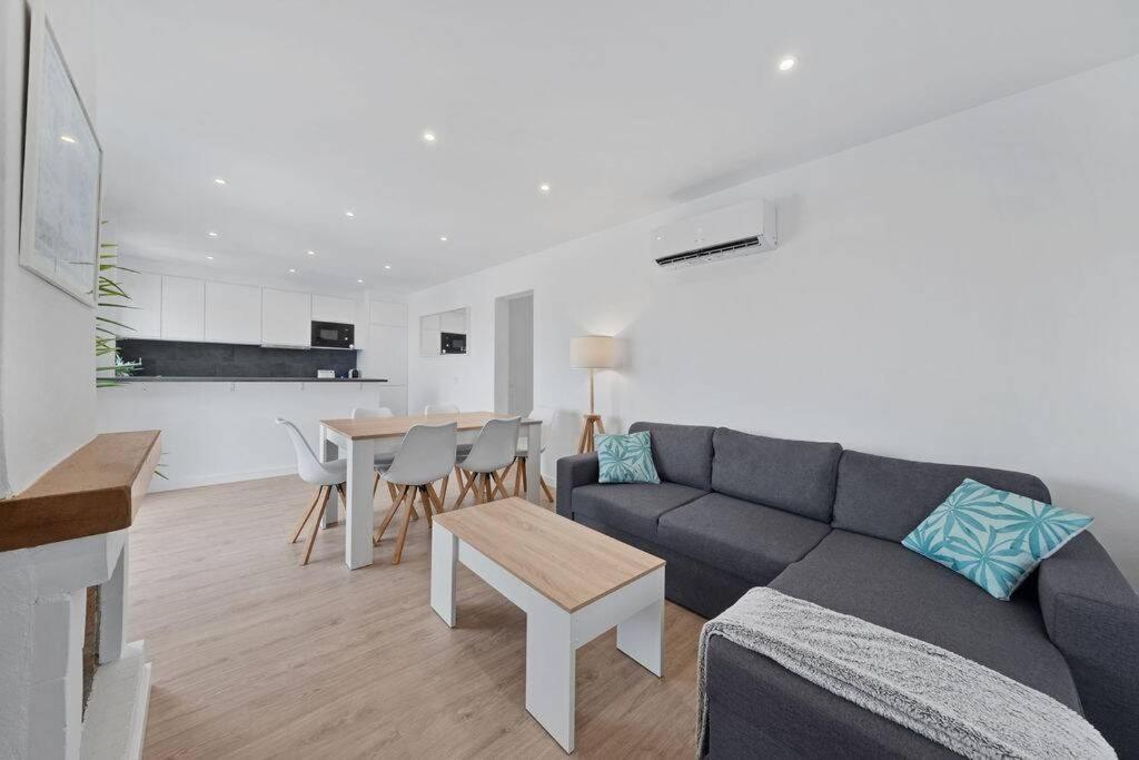 Apartamento Tranquilo A 500M De La Playa Punta Grossa Bagian luar foto